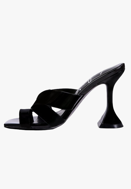 Snatched Intertwined Toe Ring Heeled Sandals