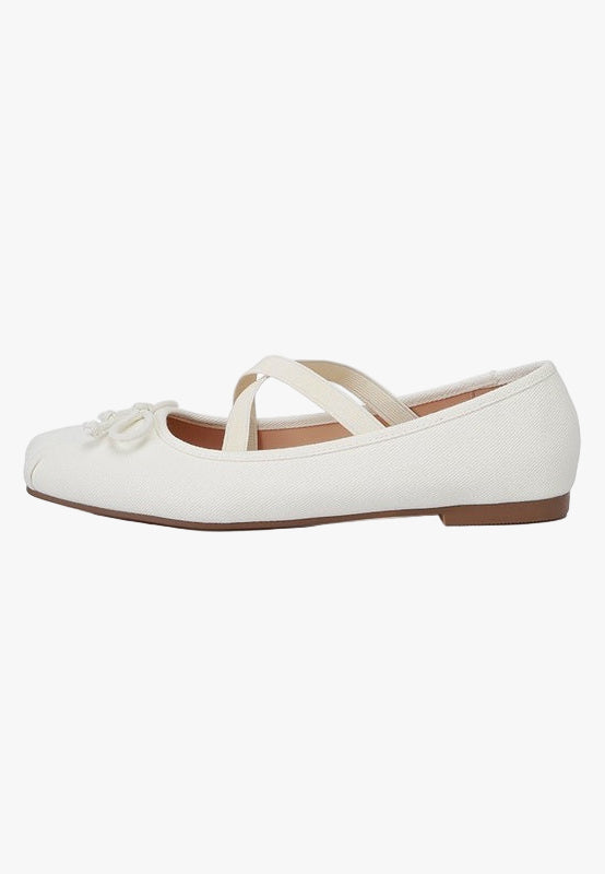 Arimer Criss Cross Strap Ballet Flats