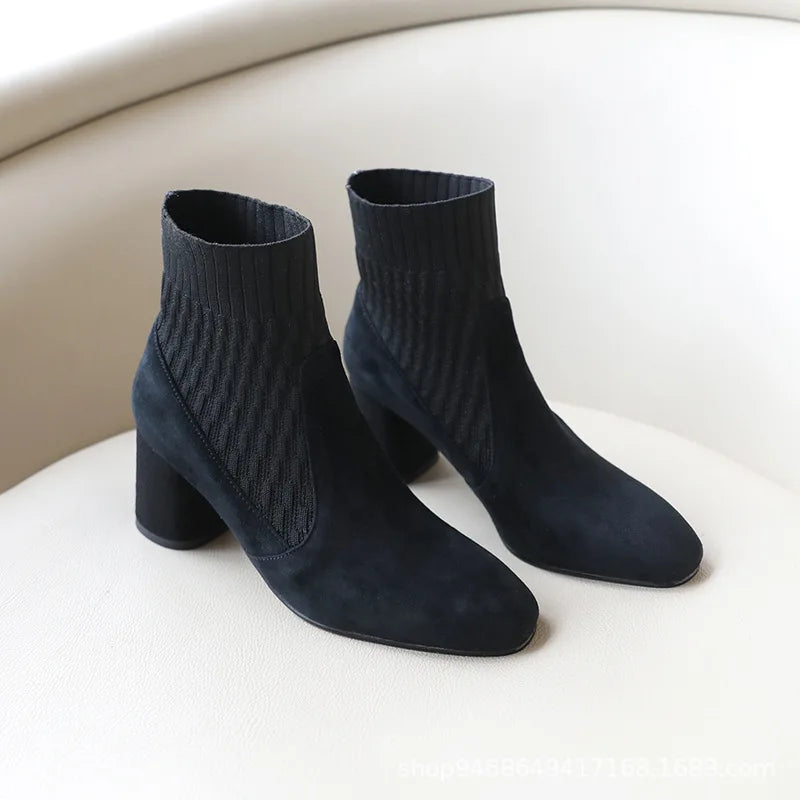 Winter Boots: Embrace Casual Elegance with Lightweight Ankle Heels and Effortlessly Stylish Slip-On Platform Shoes.