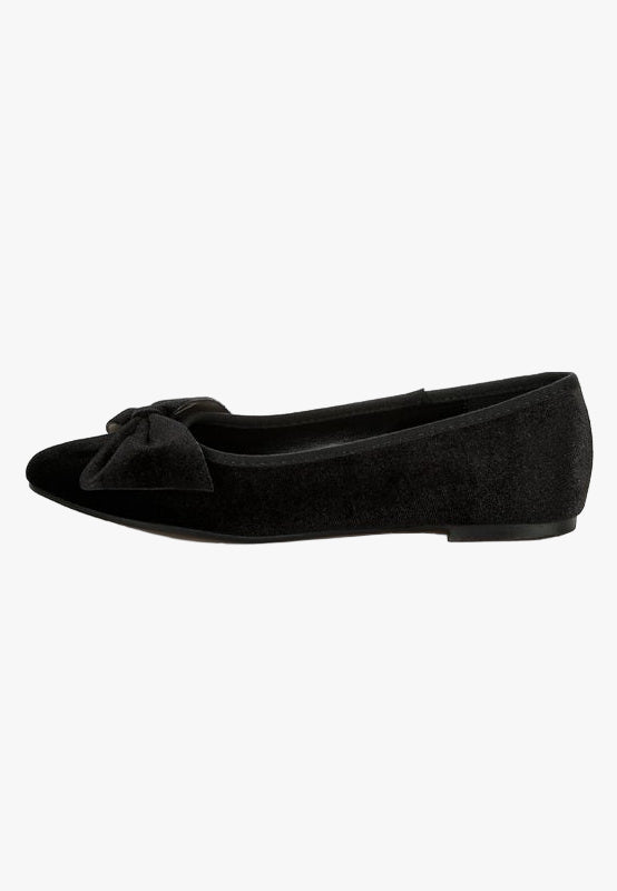 Pothos Luxurious Velvet Bow Ballerinas