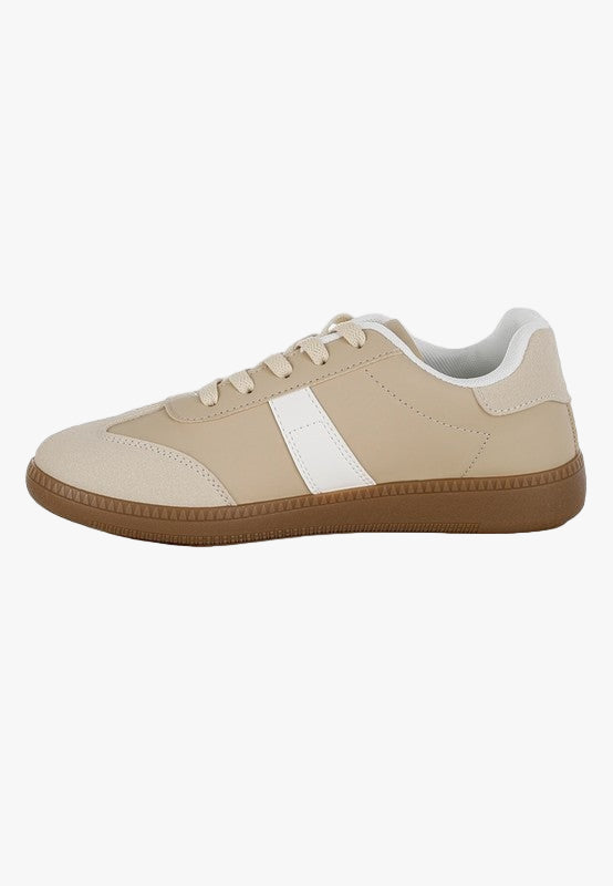 Crossover Classic Lace-Up Flatform Sneaker