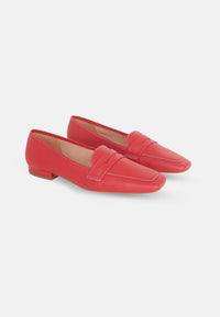 Women’s Narrow Fit Flats – Cipo Red